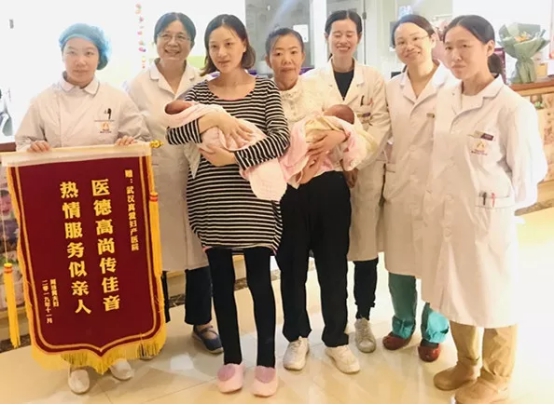 真愛婦產(chǎn)迎來雙胞胎公主，勇敢寶媽為愛堅持順產(chǎn)